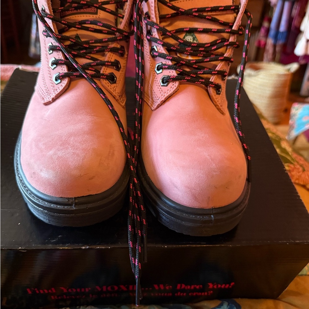 Moxie Alice Boot Steel-Toe Women’s Pink Work Boot - Picture 6 of 17